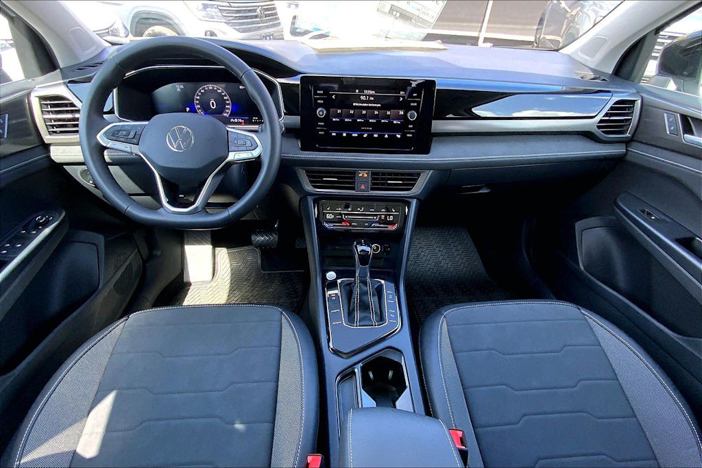 Thumbnail: 2026 Volkswagen Taos - 10