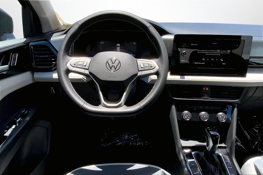 Thumbnail: 2026 Volkswagen Taos - 14