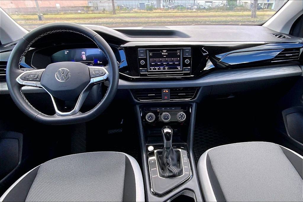 Thumbnail: 2024 Volkswagen Taos - 10