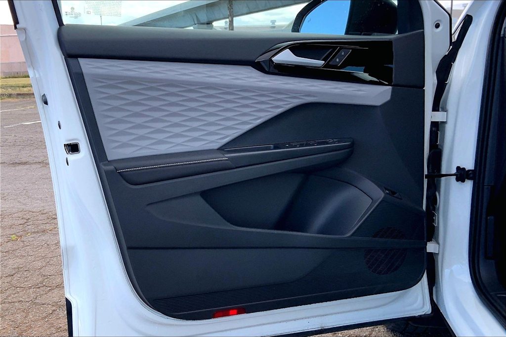 Thumbnail: 2024 Volkswagen Taos - 27