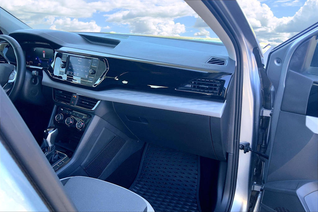 Thumbnail: 2024 Volkswagen Taos - 15