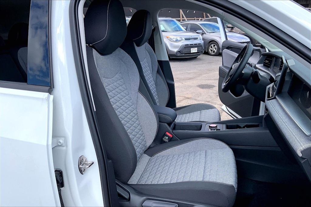 Thumbnail: 2025 Volkswagen Tiguan - 12