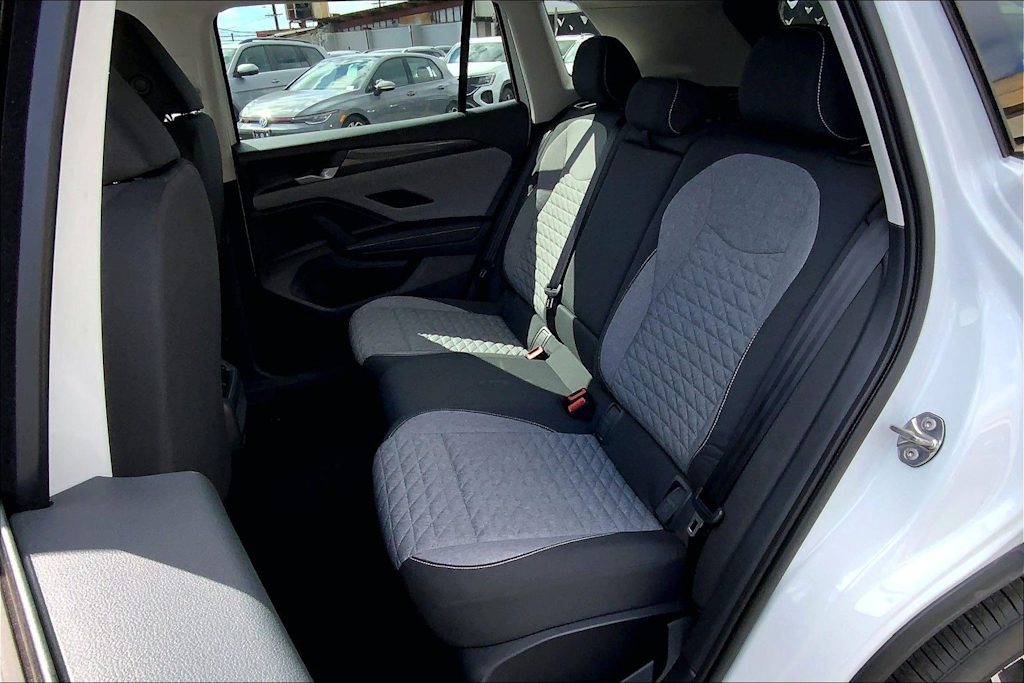 Thumbnail: 2025 Volkswagen Tiguan - 20