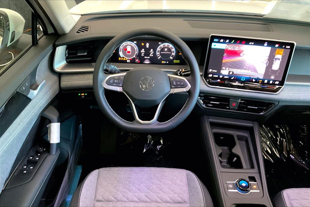 Thumbnail: 2026 Volkswagen Tiguan - 14