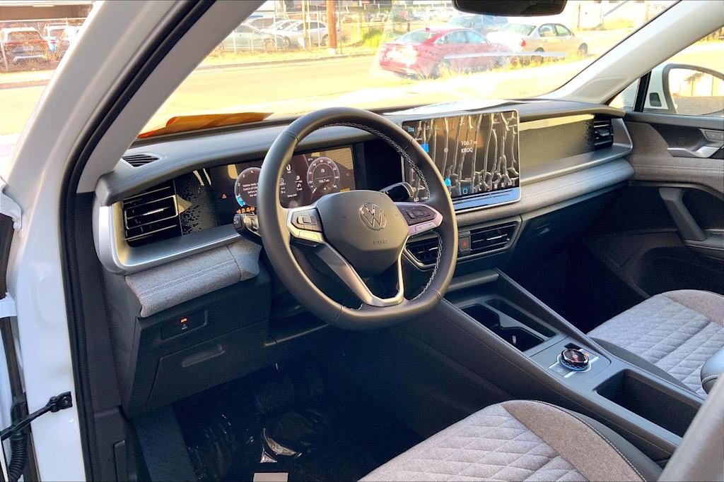 Thumbnail: 2026 Volkswagen Tiguan - 2