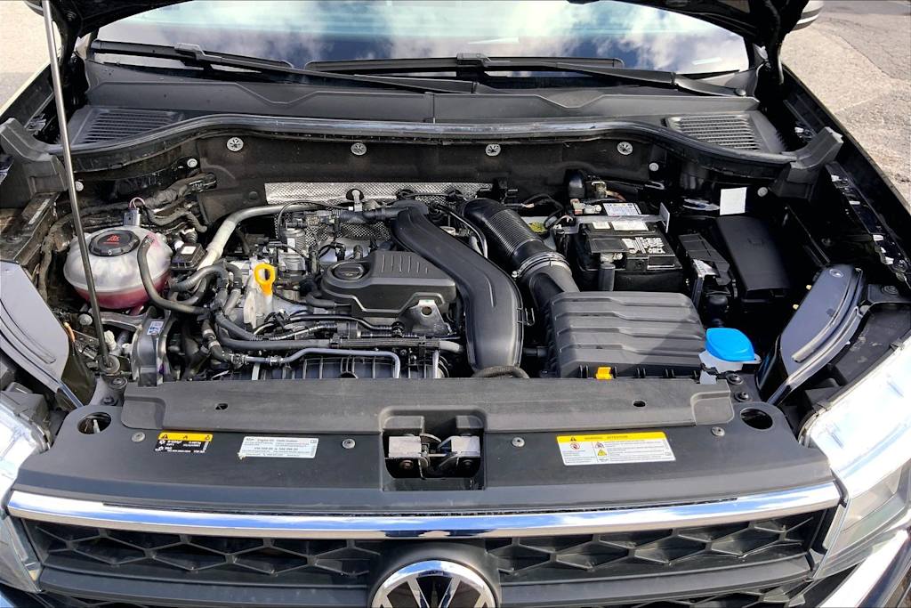 Thumbnail: 2022 Volkswagen Taos - 9