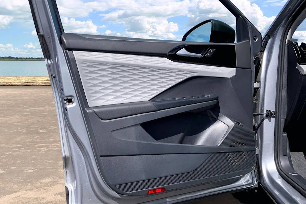 Thumbnail: 2023 Volkswagen Taos - 27
