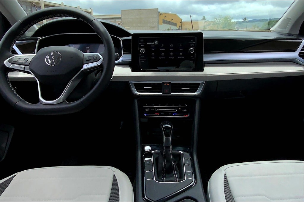 Thumbnail: 2025 Volkswagen Taos - 10