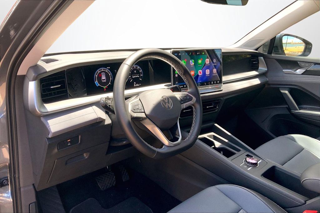 Thumbnail: 2025 Volkswagen Tiguan - 2