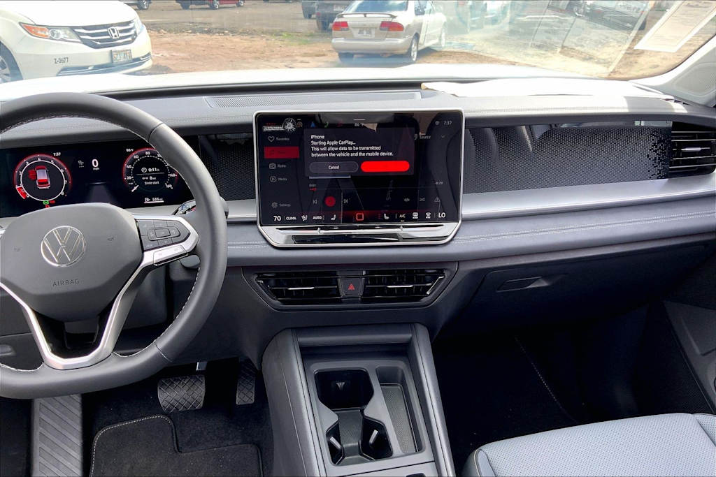 Thumbnail: 2025 Volkswagen Tiguan - 15