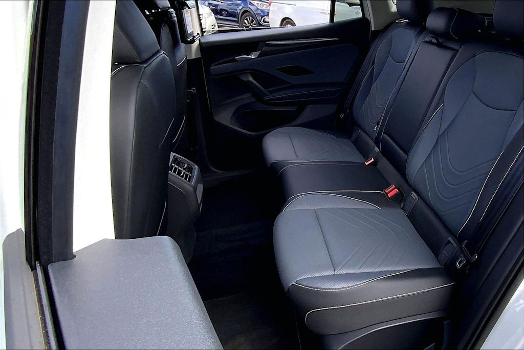 Thumbnail: 2025 Volkswagen Tiguan - 21