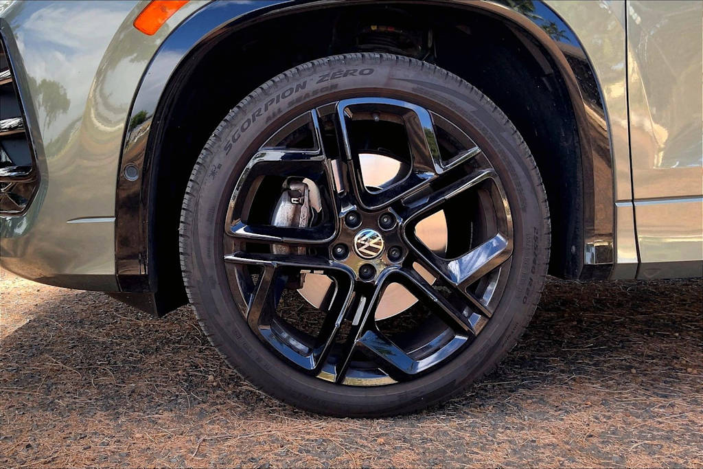 Thumbnail: 2025 Volkswagen Tiguan - 8