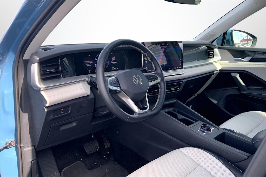Thumbnail: 2025 Volkswagen Tiguan - 2