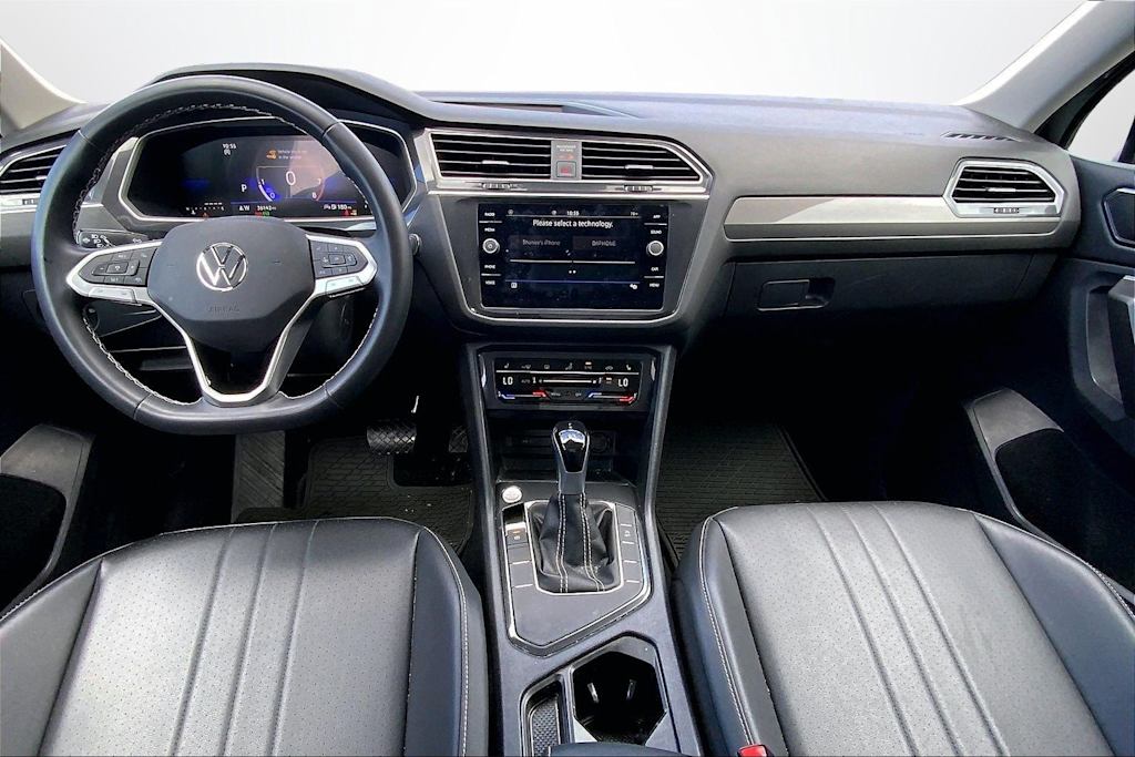 Thumbnail: 2023 Volkswagen Tiguan - 10