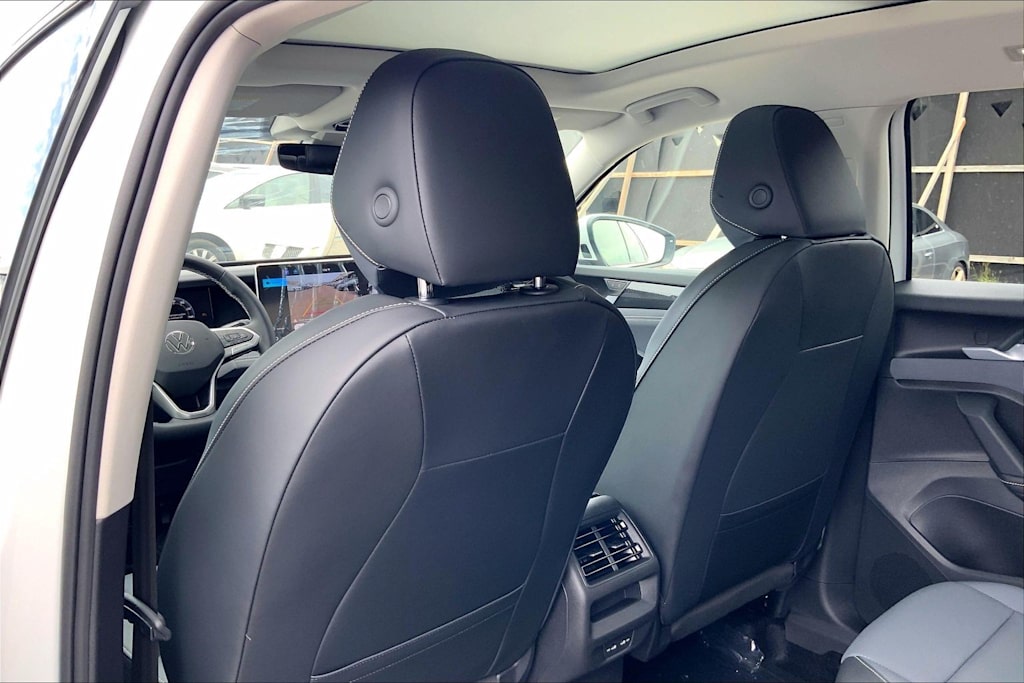 Thumbnail: 2026 Volkswagen Tiguan - 13