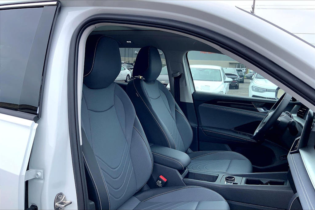 Thumbnail: 2026 Volkswagen Tiguan - 12