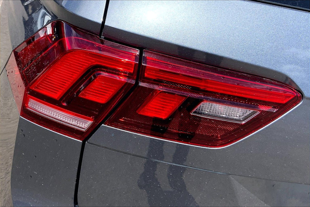 Thumbnail: 2024 Volkswagen Tiguan - 32