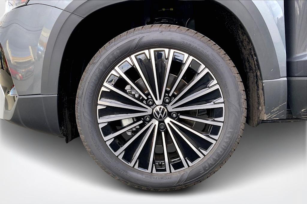 Thumbnail: 2026 Volkswagen Taos - 8