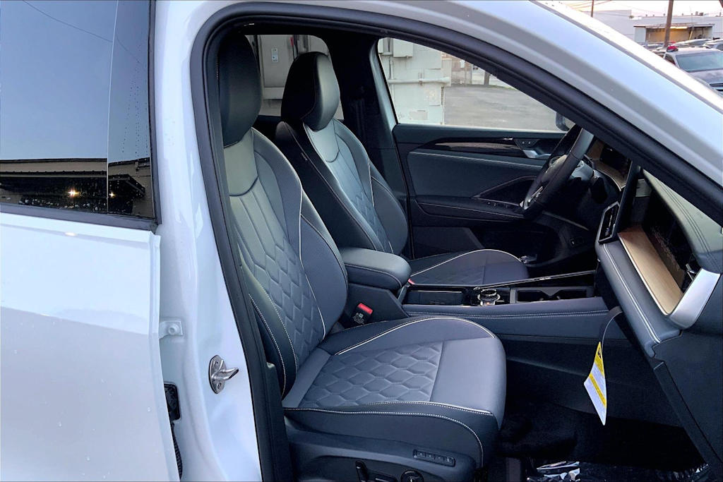 Thumbnail: 2026 Volkswagen Tiguan - 12