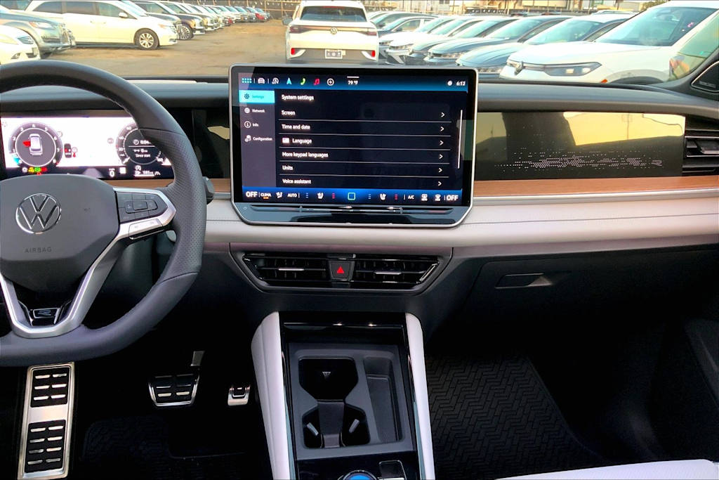 Thumbnail: 2026 Volkswagen Tiguan - 15