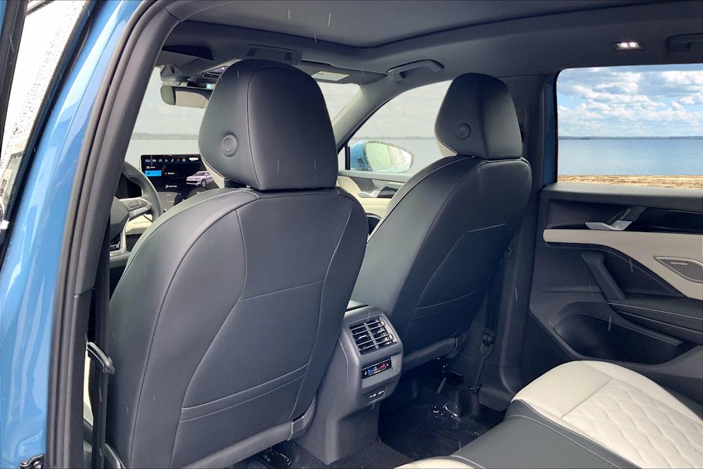 Thumbnail: 2026 Volkswagen Tiguan - 13
