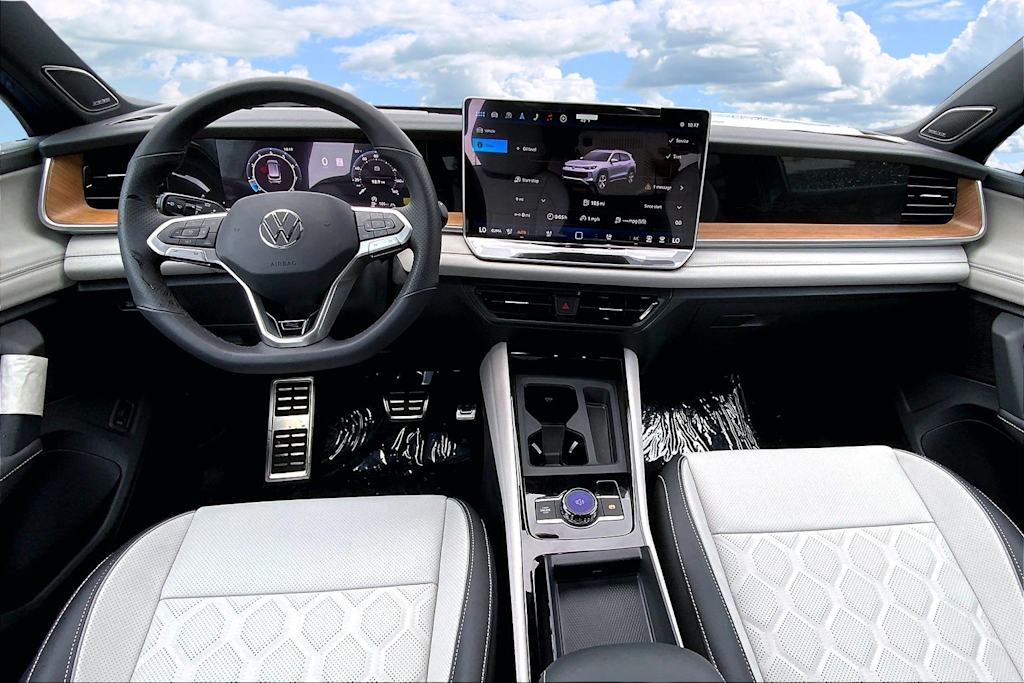 Thumbnail: 2026 Volkswagen Tiguan - 10
