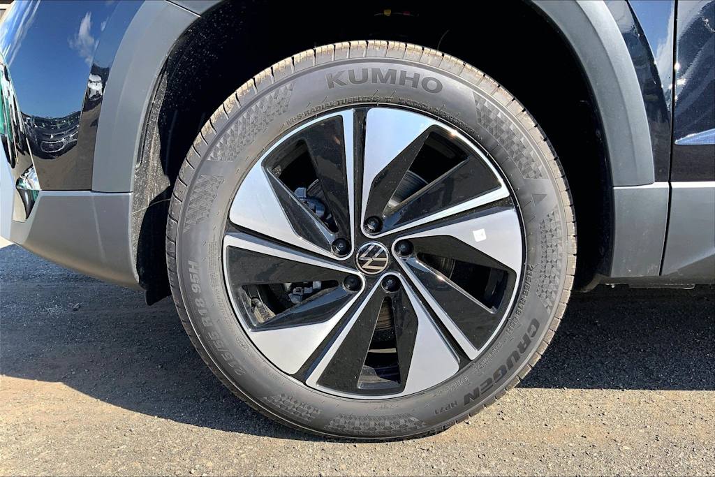 Thumbnail: 2026 Volkswagen Taos - 8