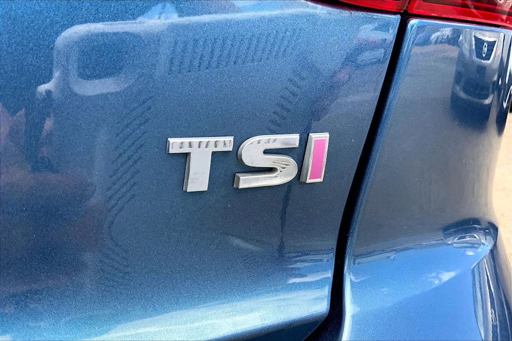 Thumbnail: 2017 Volkswagen Jetta - 7