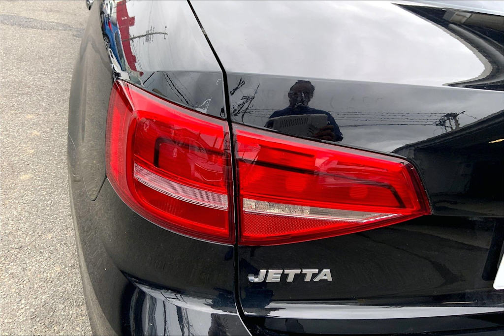 Thumbnail: 2015 Volkswagen Jetta - 32