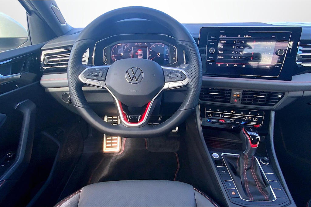Thumbnail: 2026 Volkswagen Jetta - 14