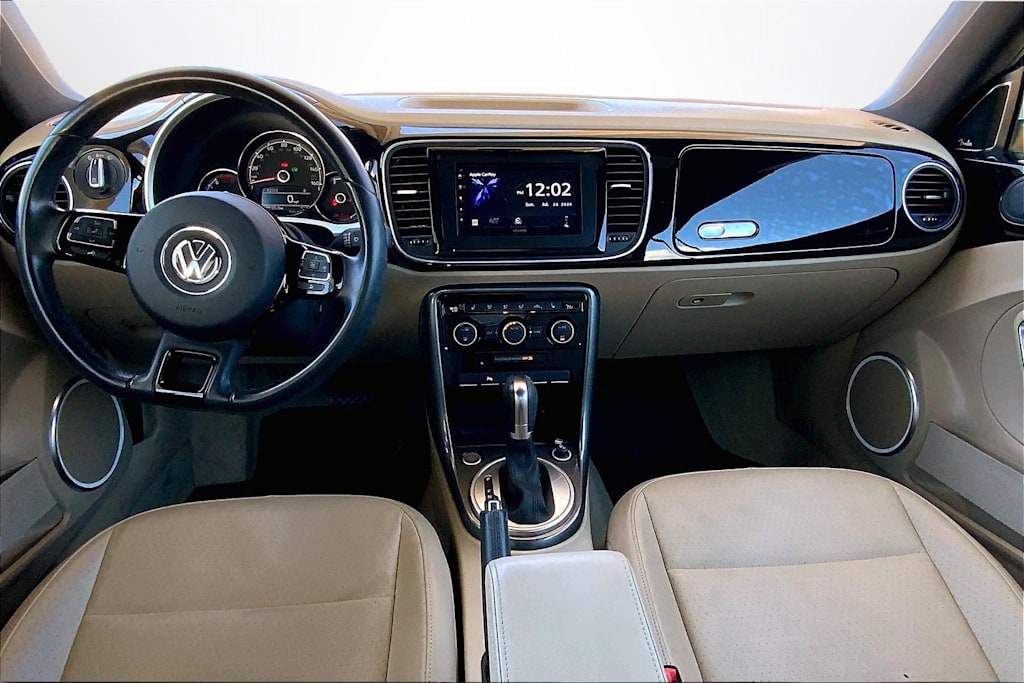 Thumbnail: 2017 Volkswagen Beetle - 10