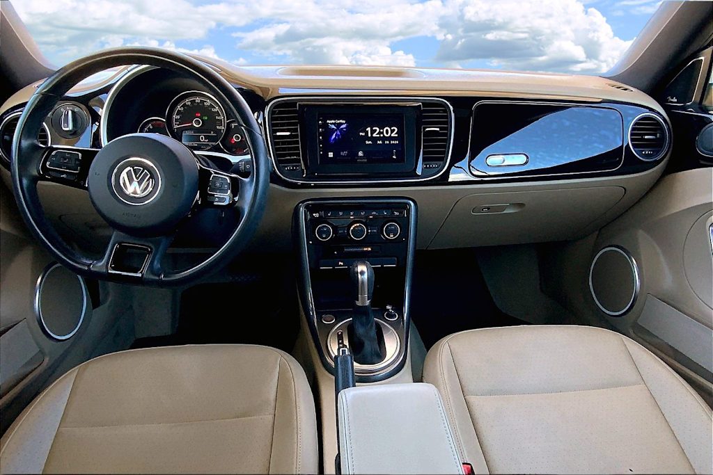 Thumbnail: 2017 Volkswagen Beetle - 10