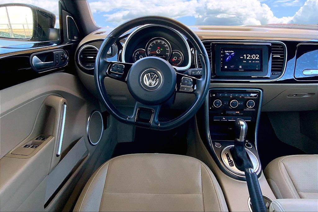 Thumbnail: 2017 Volkswagen Beetle - 14