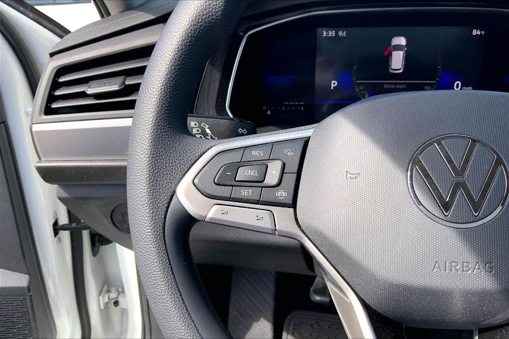 Thumbnail: 2023 Volkswagen Jetta - 26