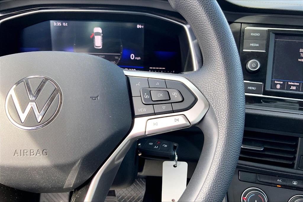 Thumbnail: 2023 Volkswagen Jetta - 27