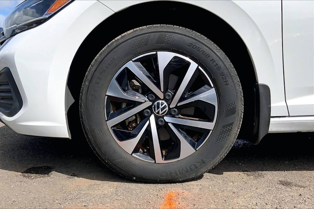 Thumbnail: 2023 Volkswagen Jetta - 8