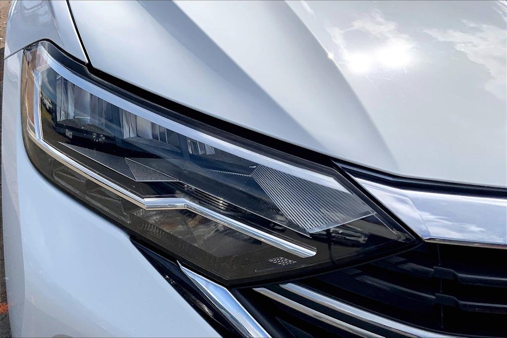 Thumbnail: 2023 Volkswagen Jetta - 31