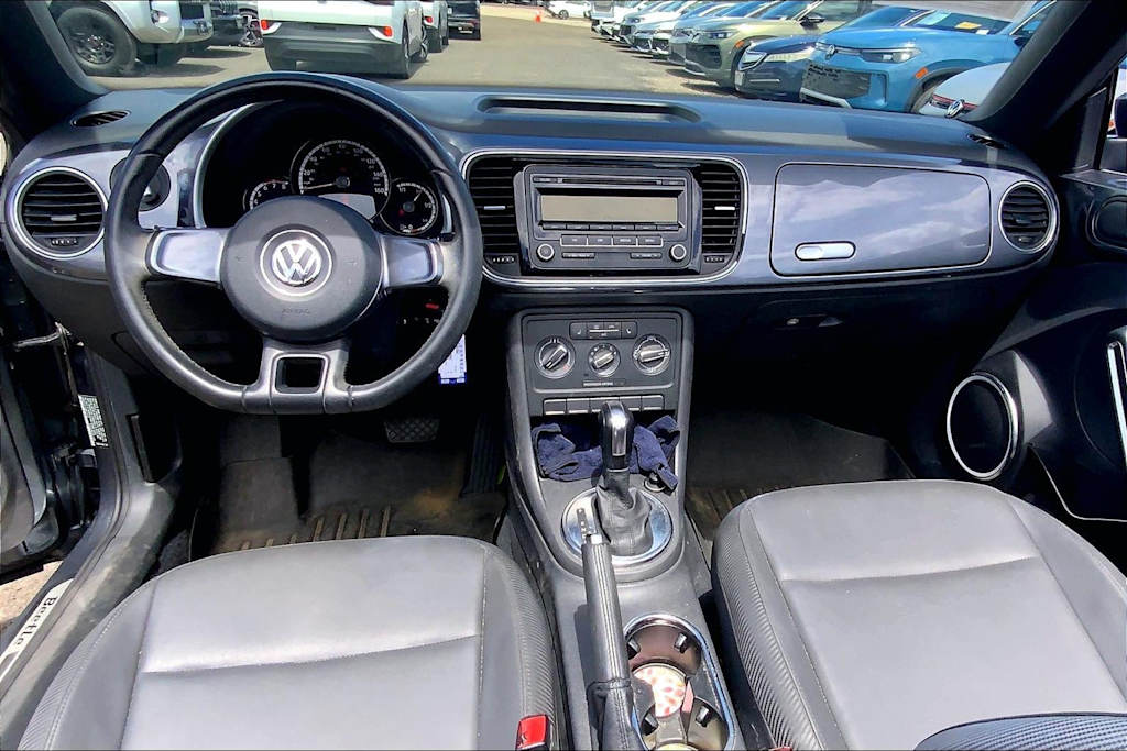 Thumbnail: 2013 Volkswagen Beetle - 10