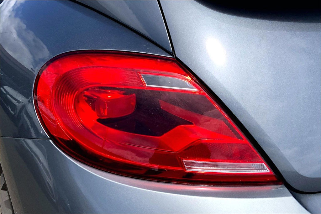 Thumbnail: 2013 Volkswagen Beetle - 30