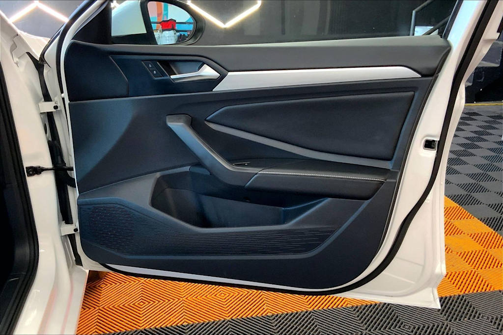 Thumbnail: 2025 Volkswagen Jetta - 28