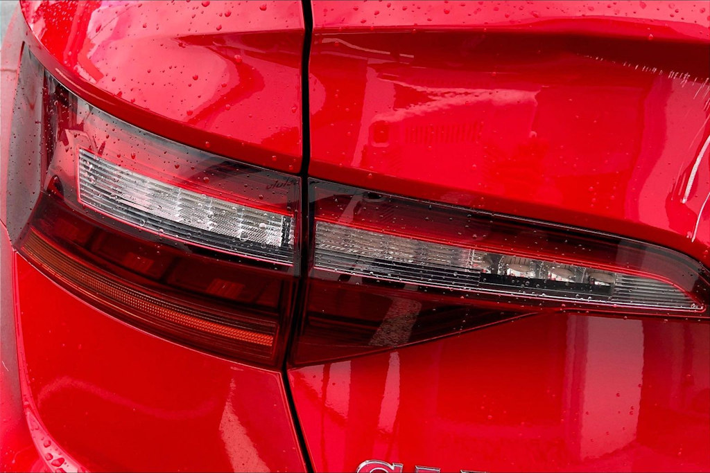 Thumbnail: 2019 Volkswagen Jetta - 32