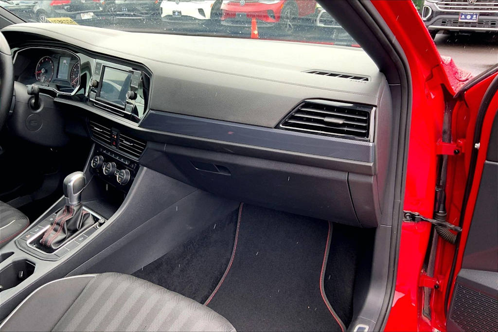 Thumbnail: 2019 Volkswagen Jetta - 24