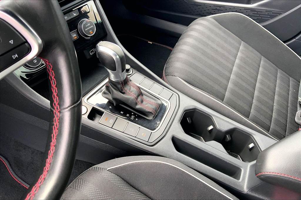 Thumbnail: 2019 Volkswagen Jetta - 17