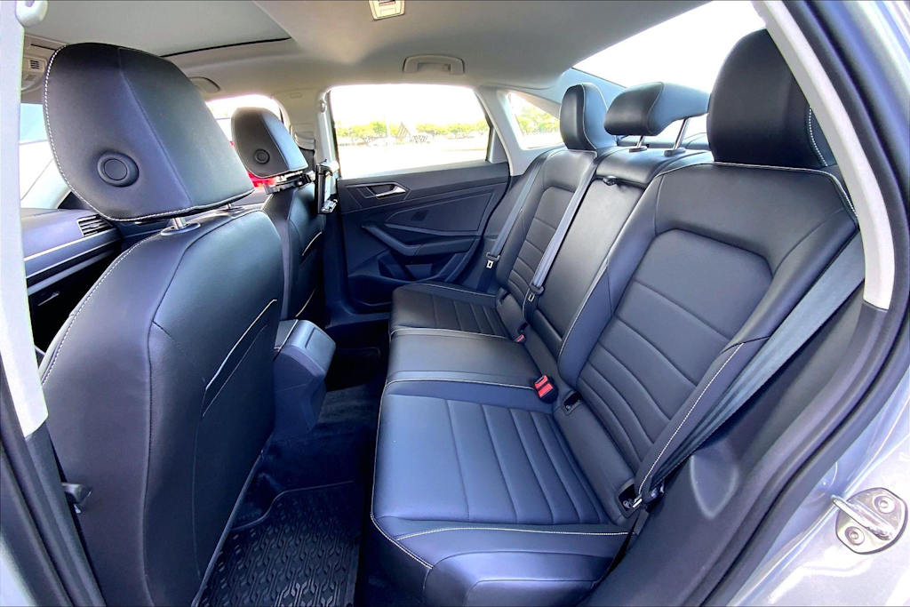 Thumbnail: 2024 Volkswagen Jetta - 30