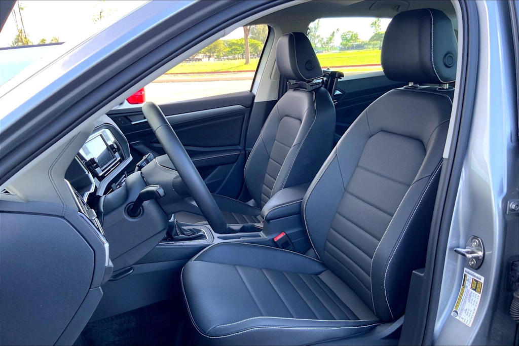 Thumbnail: 2024 Volkswagen Jetta - 11