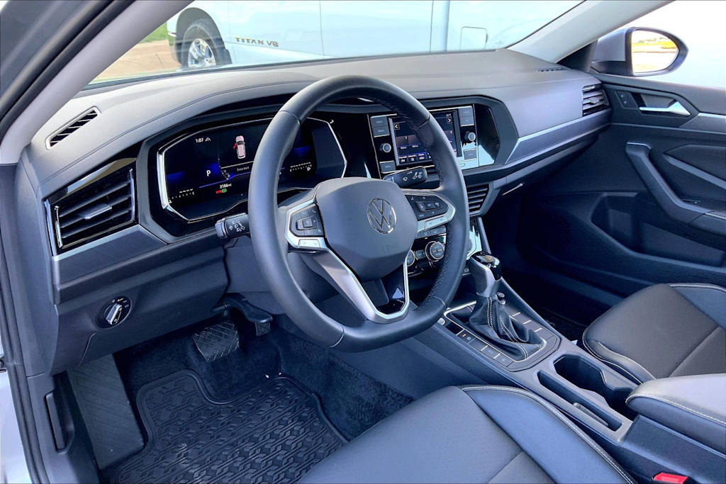 Thumbnail: 2024 Volkswagen Jetta - 2