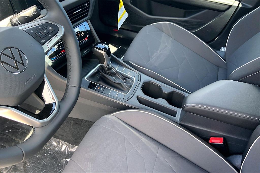 Thumbnail: 2026 Volkswagen Jetta - 21