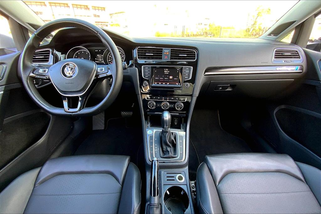 2015 Volkswagen Golf SEL 9