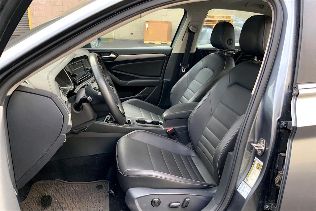 Thumbnail: 2021 Volkswagen Jetta - 11