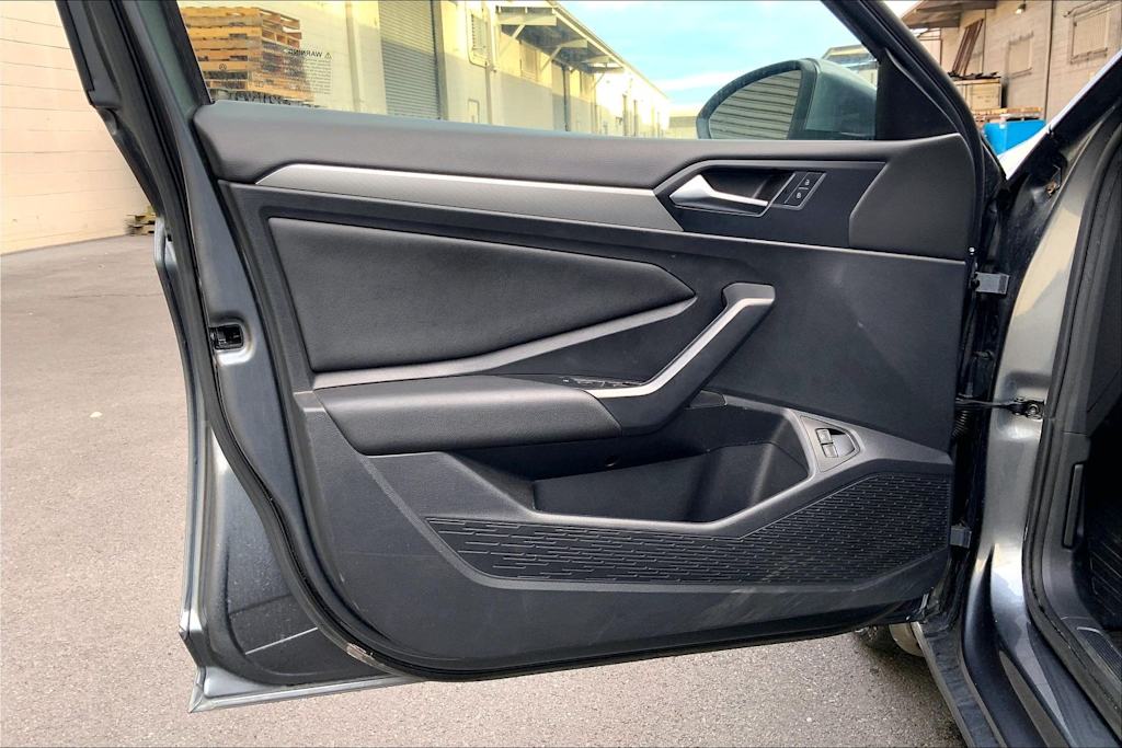 Thumbnail: 2021 Volkswagen Jetta - 27